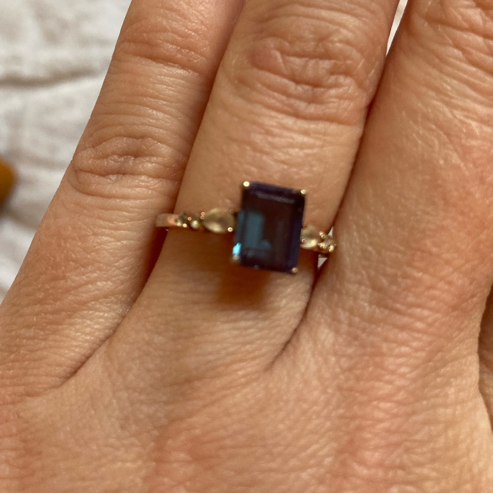 Custom made alexandrite, moonstone and rose gold ring - Picture 10 of 10